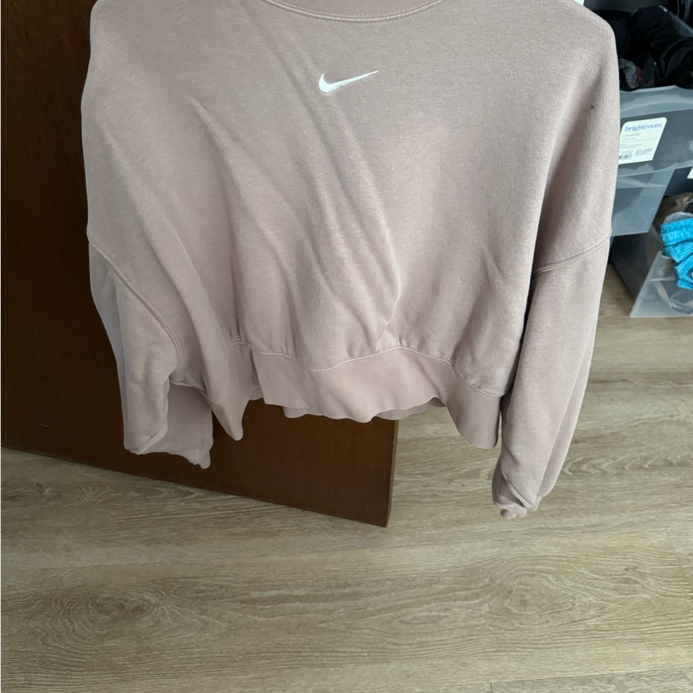Nike Blush Pink Cropped Sweatshirt